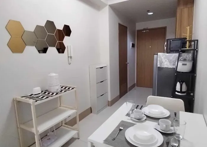 Jl Shore Staycation مانيلا